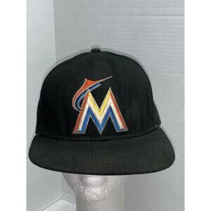 New Era 59FIFTY Florida Marlins MLB Authentic On-Field Fitted Hat 7 3/8 Black